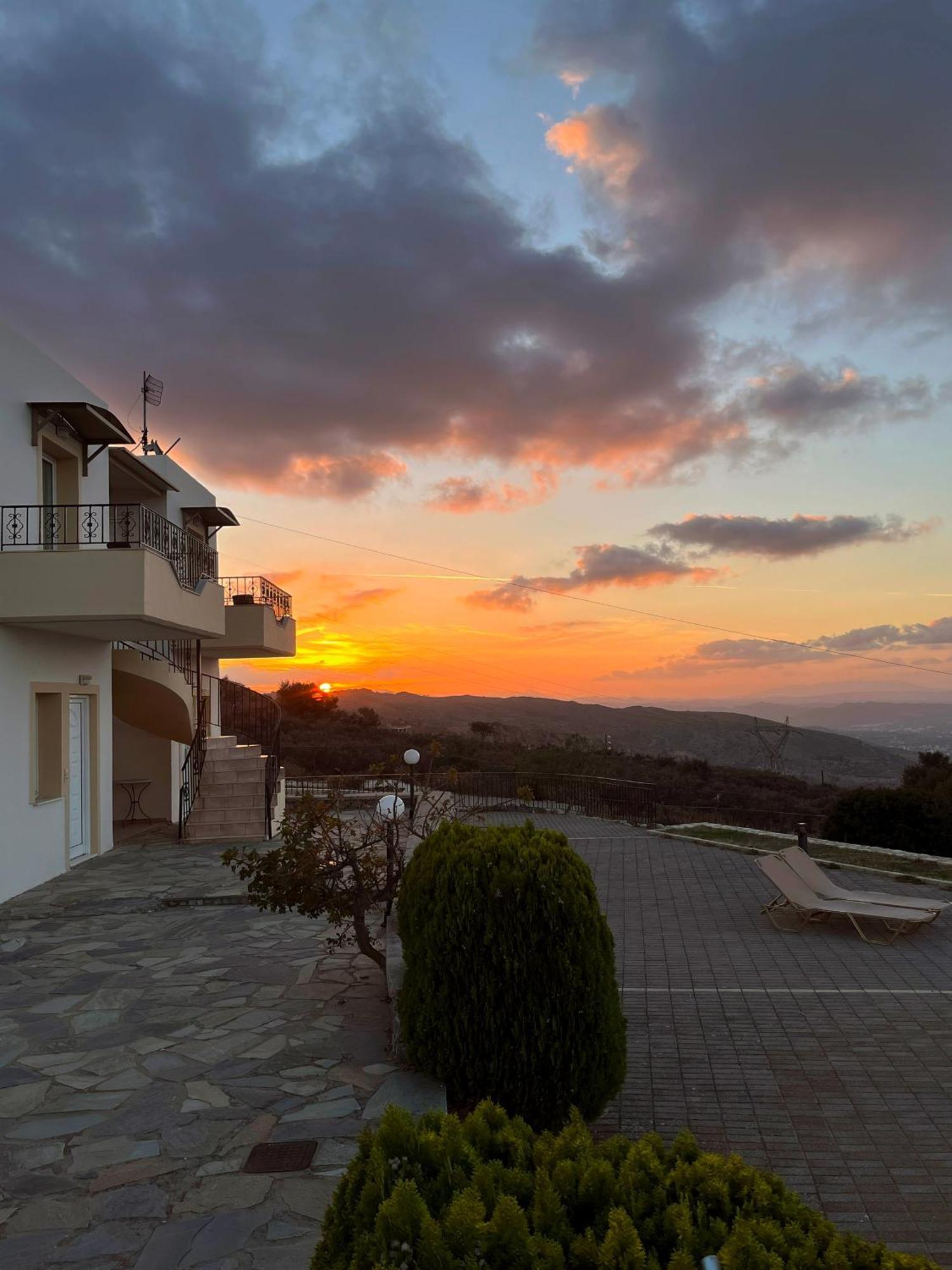 Panos Village Maláxa Esterno foto